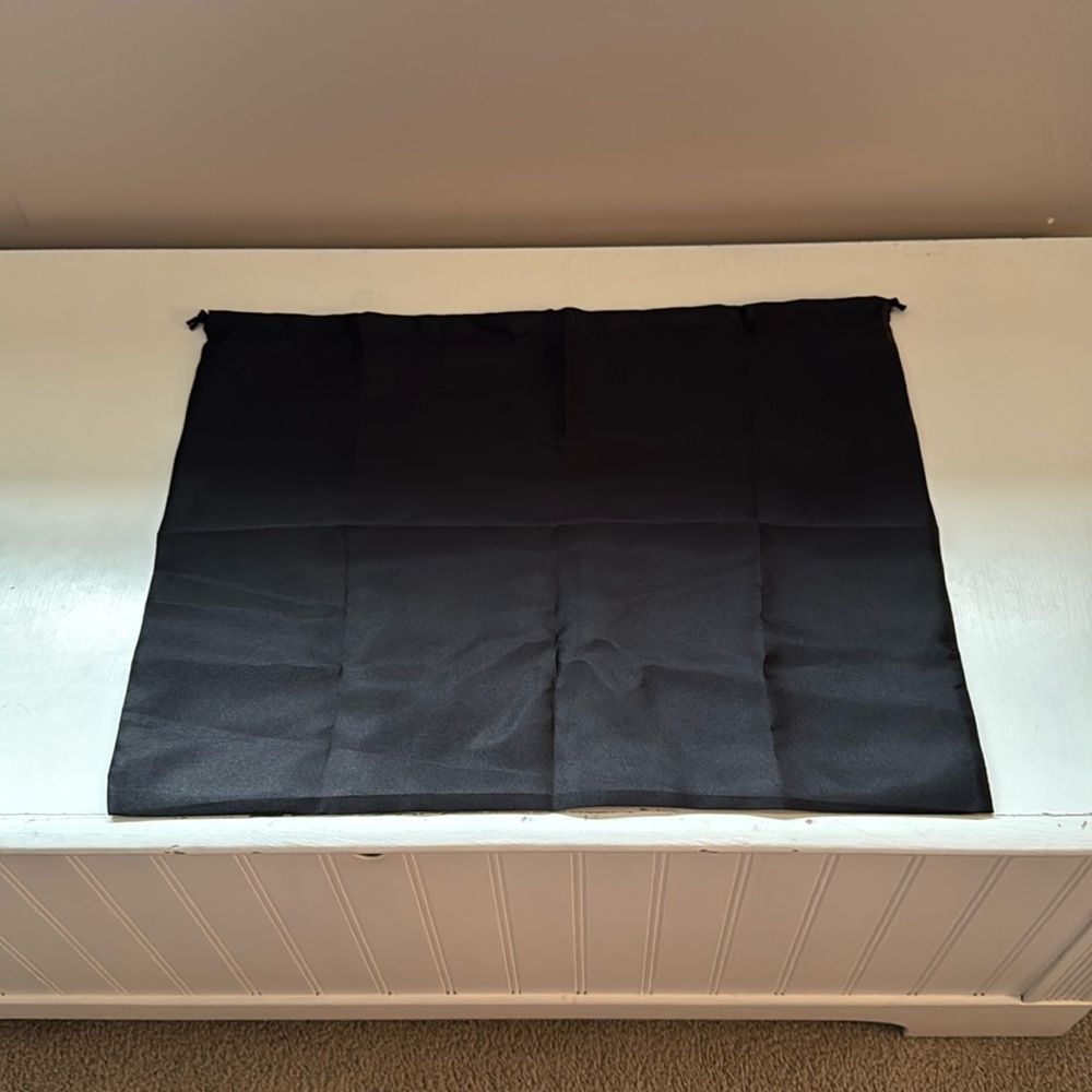 Unbranded purse/ bag hangers black dust bag